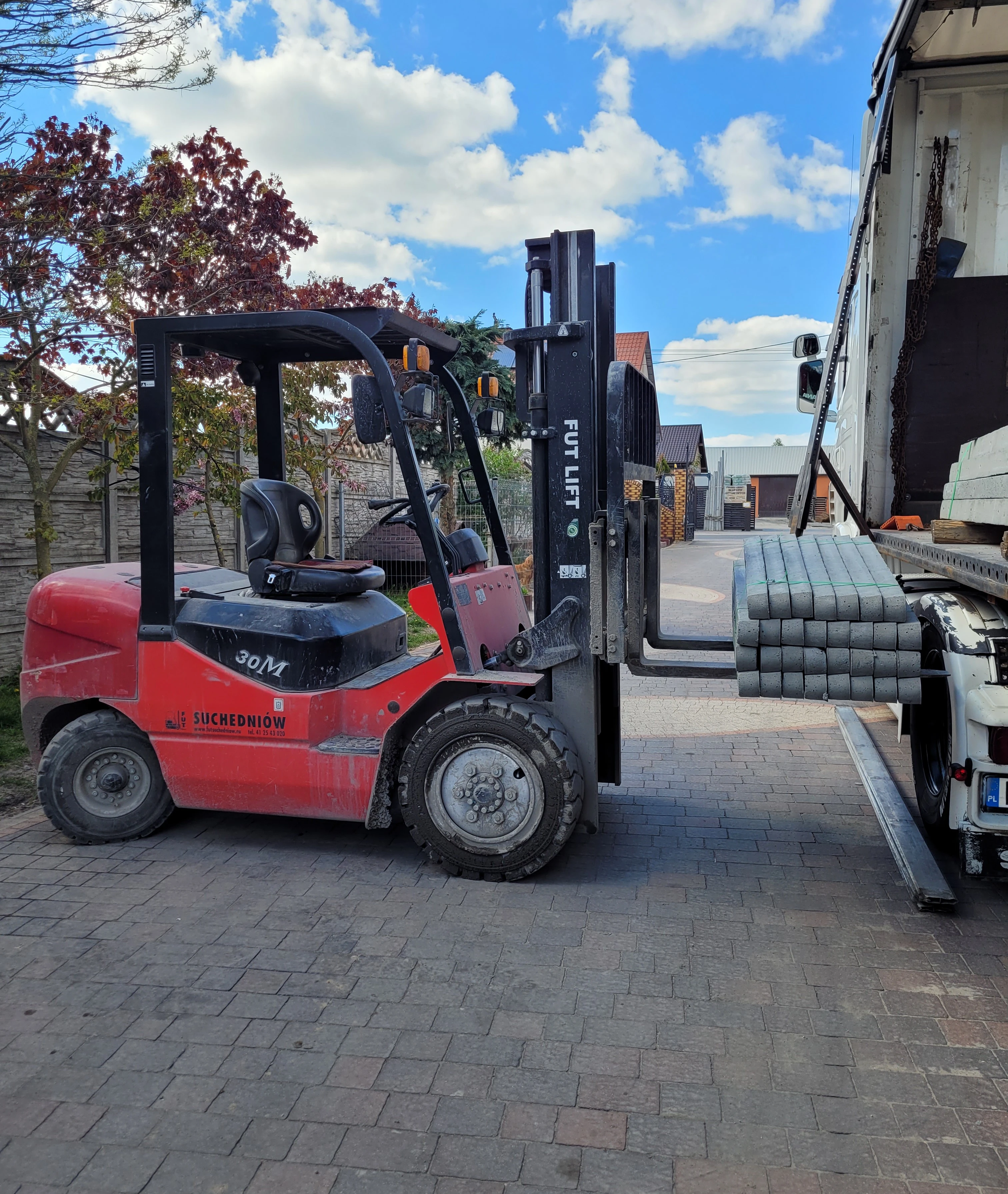 Transport słupków